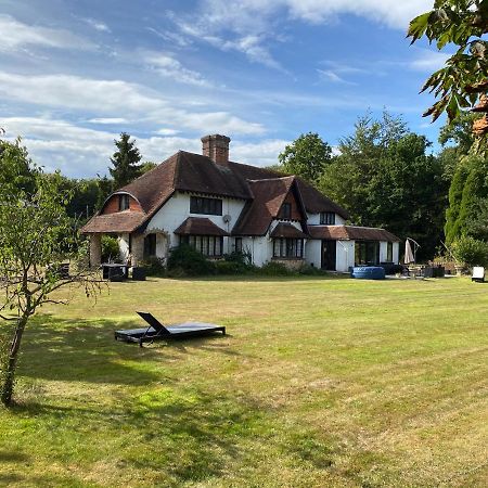 Chichester Retreat With Large Private Mature Garden Eksteriør bilde