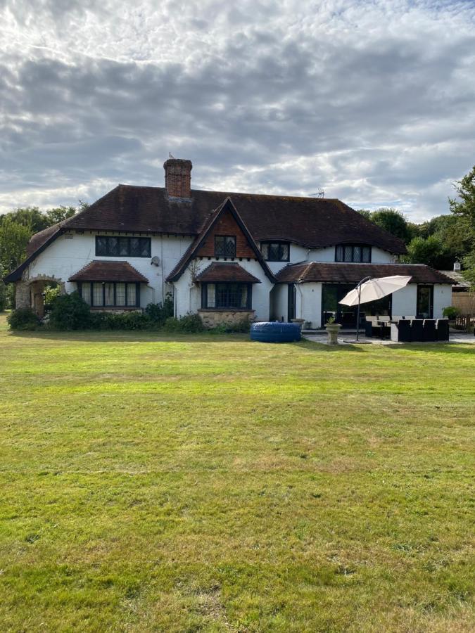 Chichester Retreat With Large Private Mature Garden Eksteriør bilde