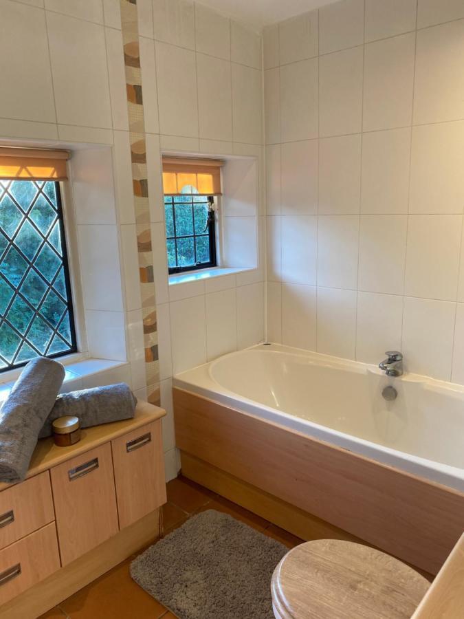 Chichester Retreat With Large Private Mature Garden Eksteriør bilde
