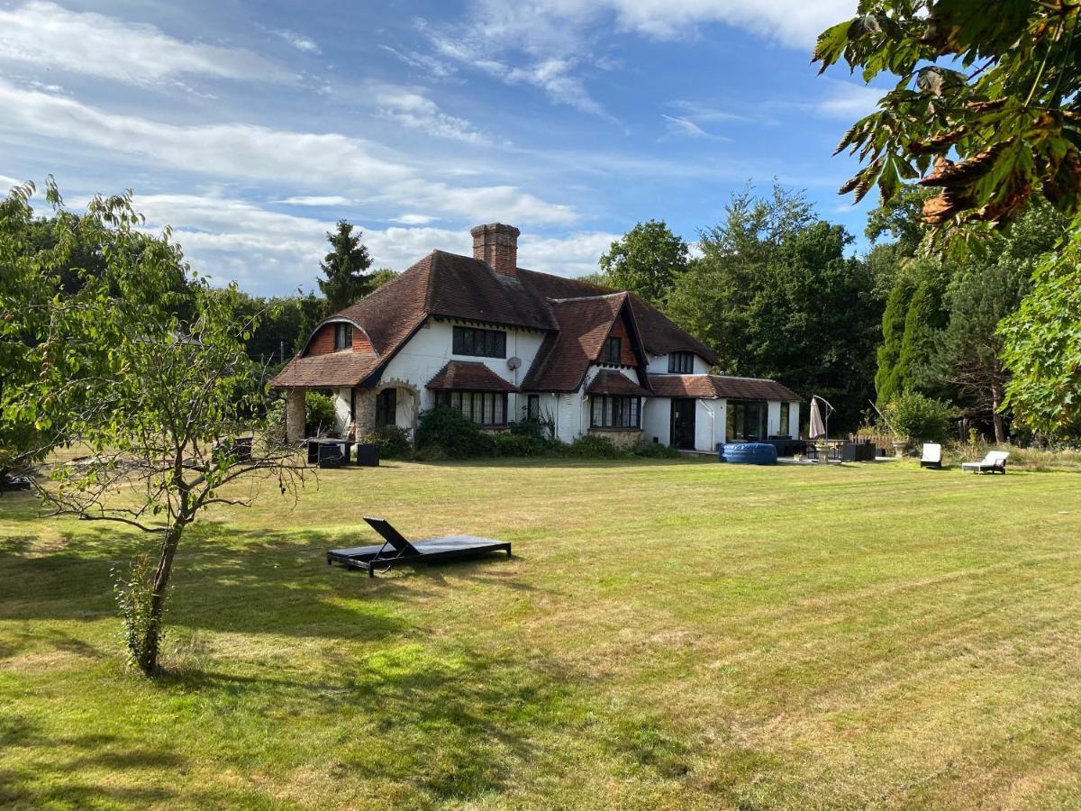 Chichester Retreat With Large Private Mature Garden Eksteriør bilde
