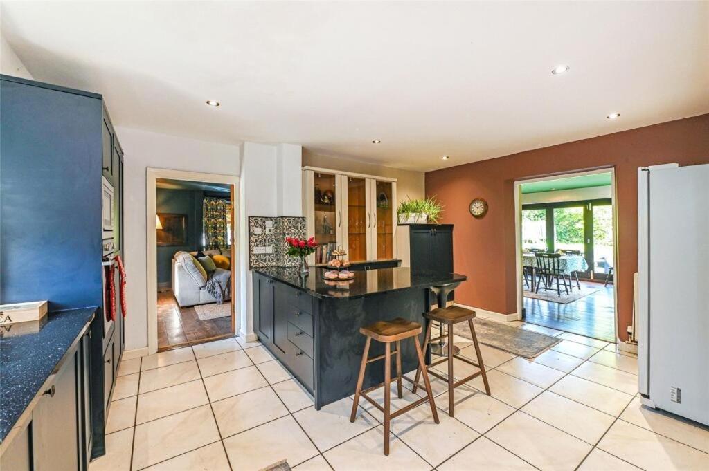Chichester Retreat With Large Private Mature Garden Eksteriør bilde